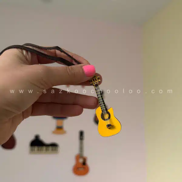 گردنبند گیتار رنگی چوبی